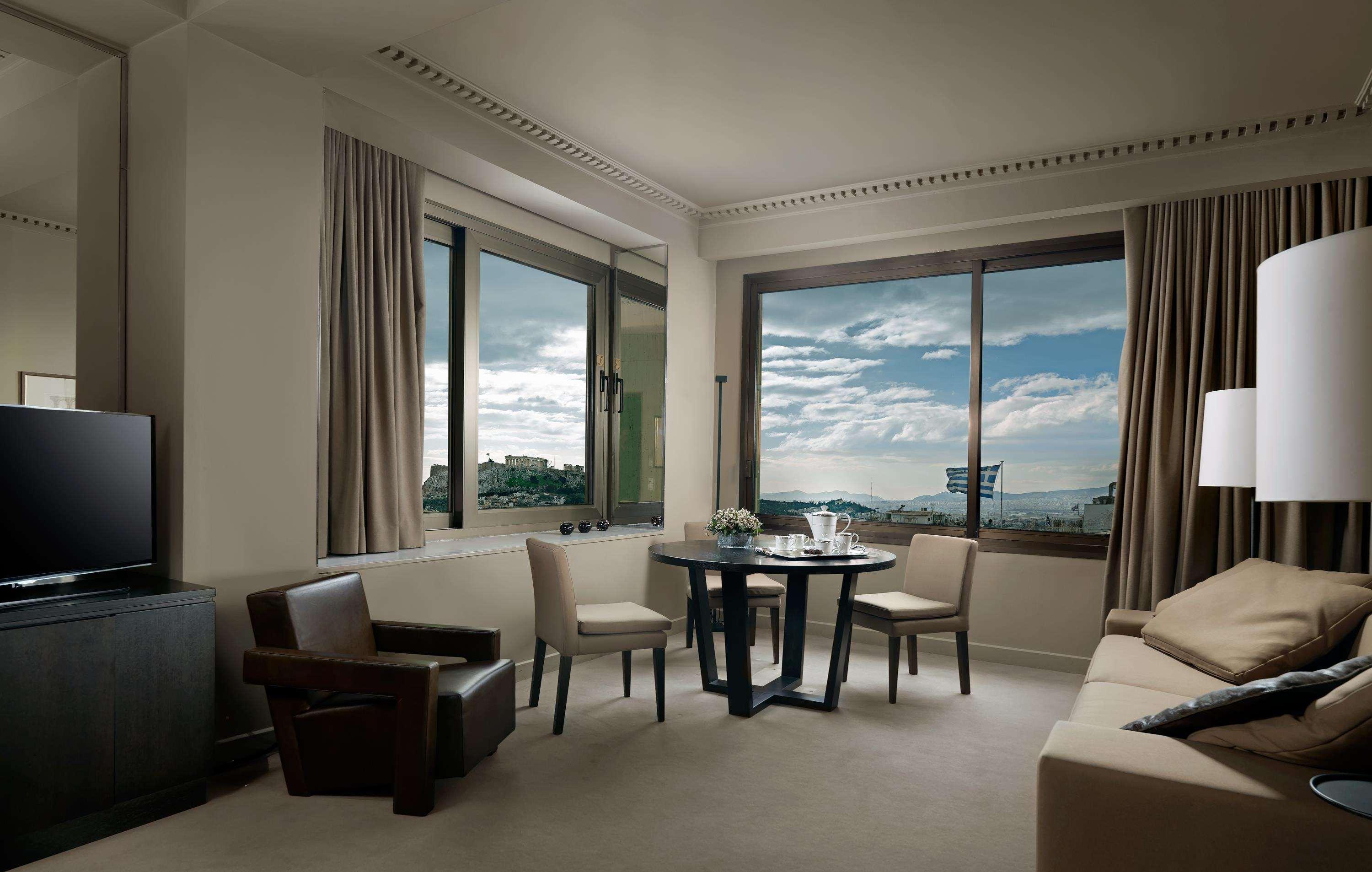 Njv Athens Plaza Hotel Ruang foto A suite at the Westin Palace, Madrid