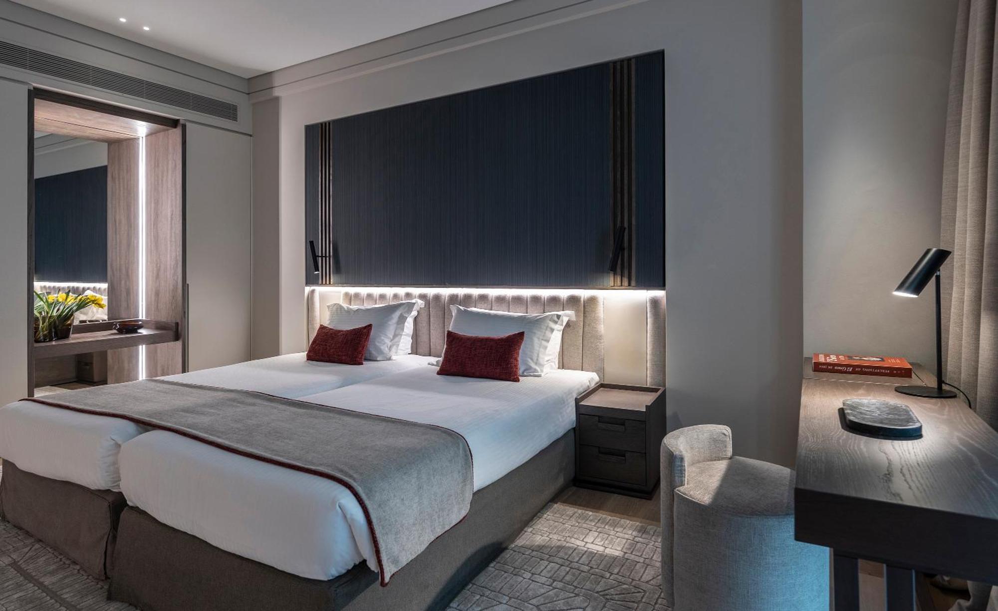 Njv Athens Plaza Hotel Bagian luar foto Deluxe Room